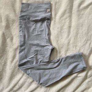 Size M Vuori Leggings